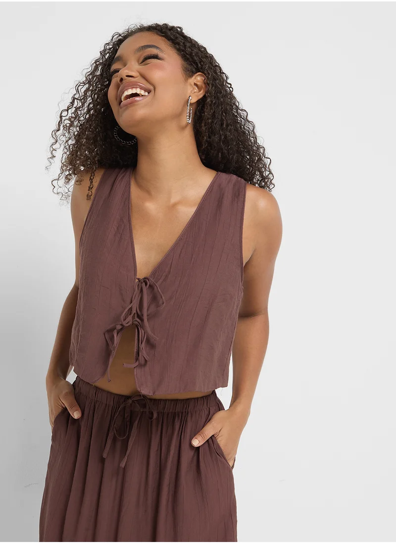 جينجر Linen Tie Up Vest & A Line Maxi Skirt Set