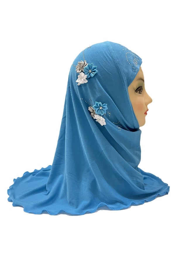 نيبمينينت حجاب إسلامي جميل للفتيات الصغيرات بتصميم زهور، طرحة ناعمة قطعة واحدة مضادة للأشعة فوق البنفسجية، حجاب توربان للأطفال من 2 إلى 6 سنوات - Image 1