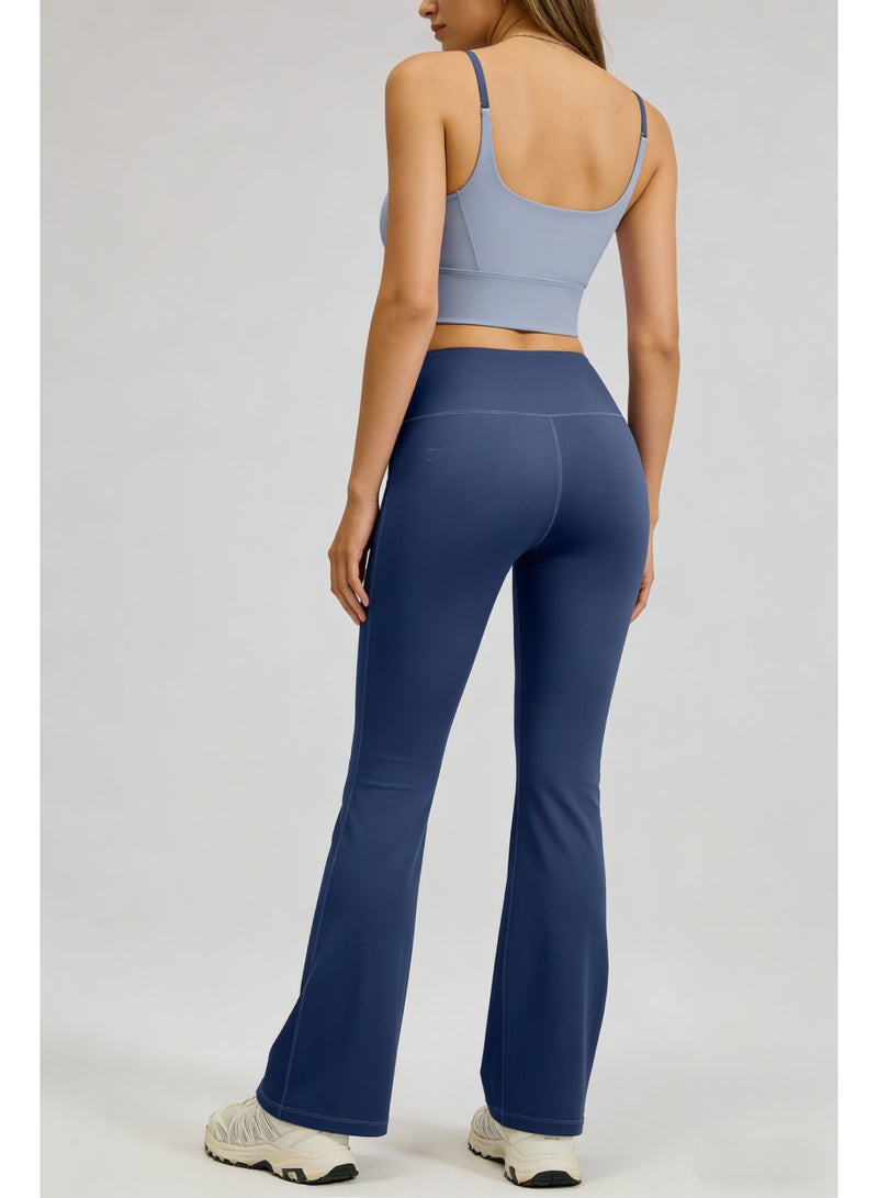 جيمشارك بنطلون رياضي Gymshark للسيّدات باللون الأزرق الداكن ضاغط بزاوية منبثقة - Image 2