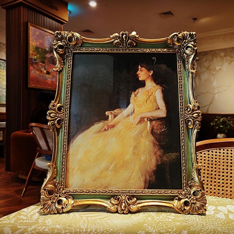 CISOO 8x10 Vintage Picture Frame Antique Ornate Green and Gold Photo Frame  for Table Top and Wall Display  Decorative Floral Design Retro Home Decor  Photo Gallery Art - Image 2