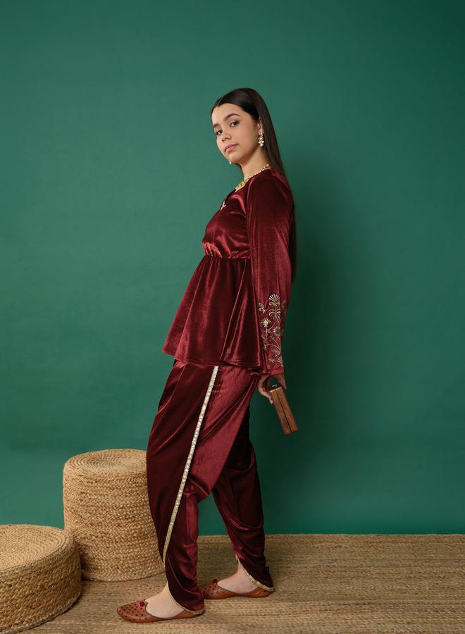 NOH.VOH Embroidered Velvet Peplum Top With Dhoti Pants by Styli  - Image 3