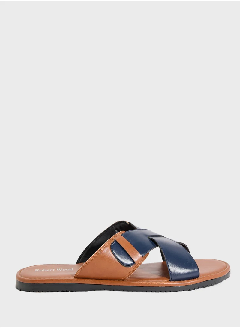 روبرت وود Cross Strap Casual Sandals