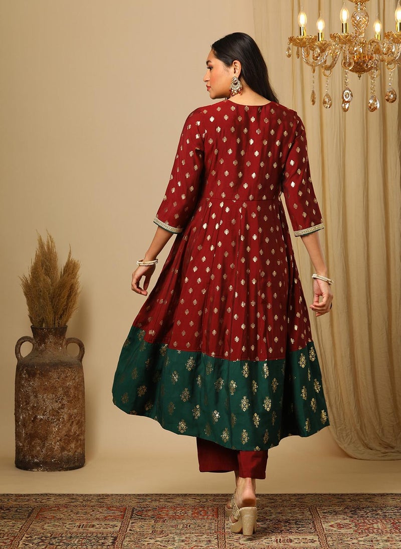 Globus Women's Maroon Anarkali Kurta Set with Sequinned Yoke and Gold Foil Print - Image 4