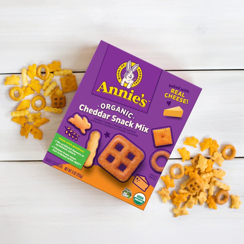 Annie's Cheddar Snack Mix With Assorted Crackers and Pretzels, Made with Real Cheese, 9 oz - Image 4