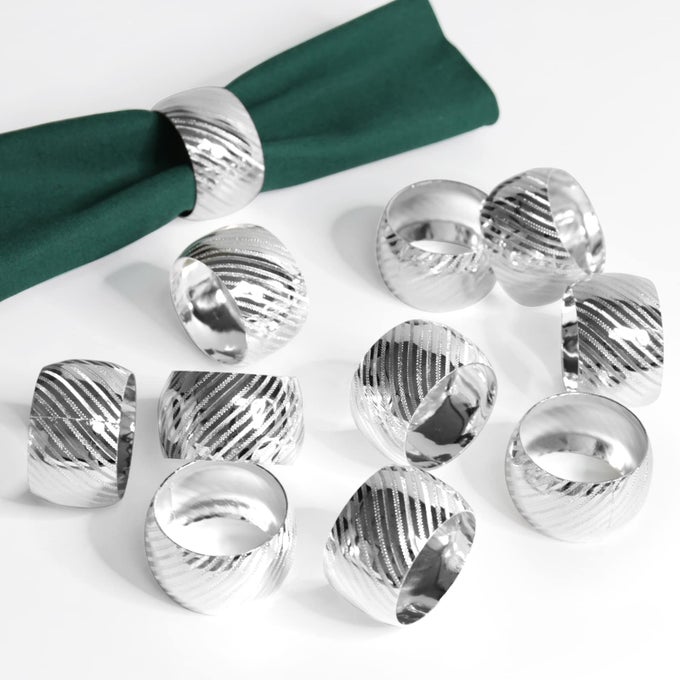 DELICATE ALLOY NAPKIN RINGS SET OF 12 IDEAL TABLE SETTING NAPKIN DECOR FOR WEDDING CHRISTMAS FAMILY PARTY VALENTINES DAYPARTIES HOLIDAY SILVER CIRCLE