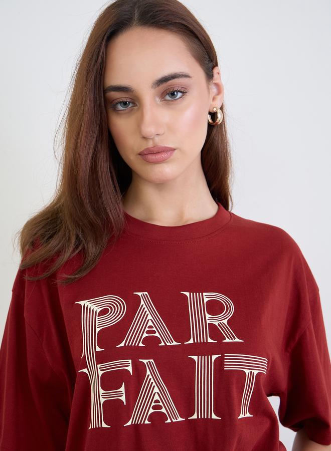Styli Red Slogan Print Oversized T-Shirt - Image 3