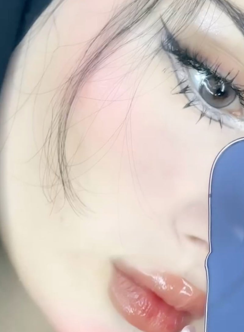 Unibling Iceland Silver Yearly Colored Contact Lenses, Unisex Cosmetic Contact Lenses, Enlargement Collection, Light Gray, With Case - Image 3