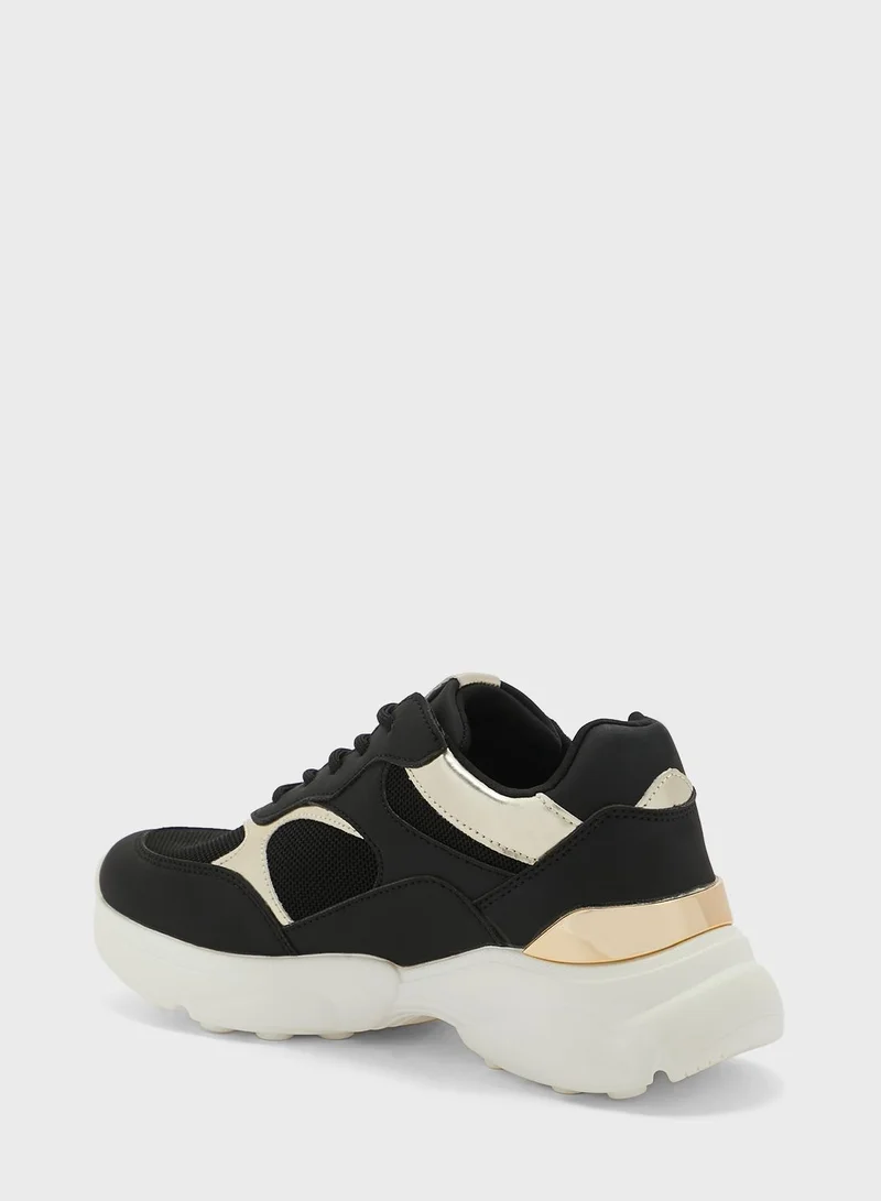 Ginger Metallic Detail Sneaker