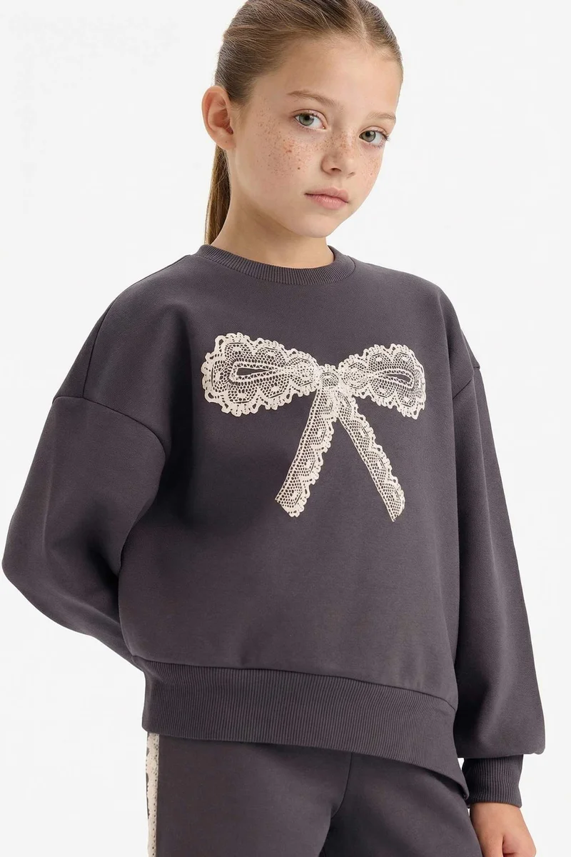 ديفاكتو Girl Oversize Fit Heart Patterned Thick Fabric Sweatshirt