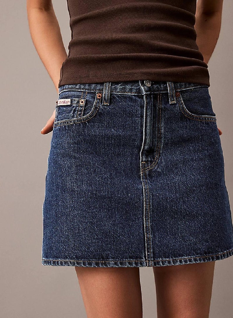 كالفن كلاين جينز تنورة جينز قصيرة بخصر مرتفع - Image 5