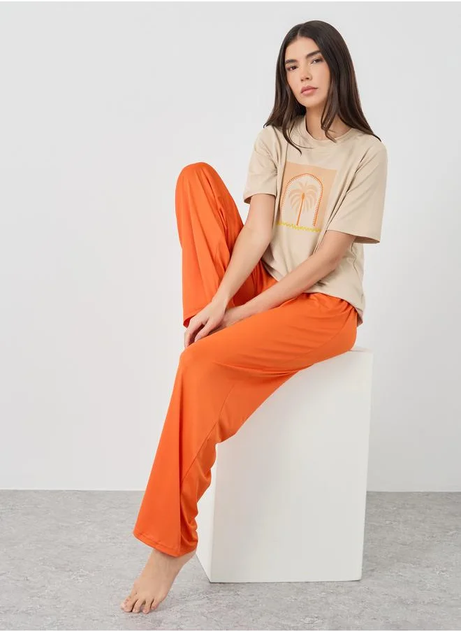 تايك تو Take Two Graphic Printed Short Sleeve T-Shirt and Pyjama Set