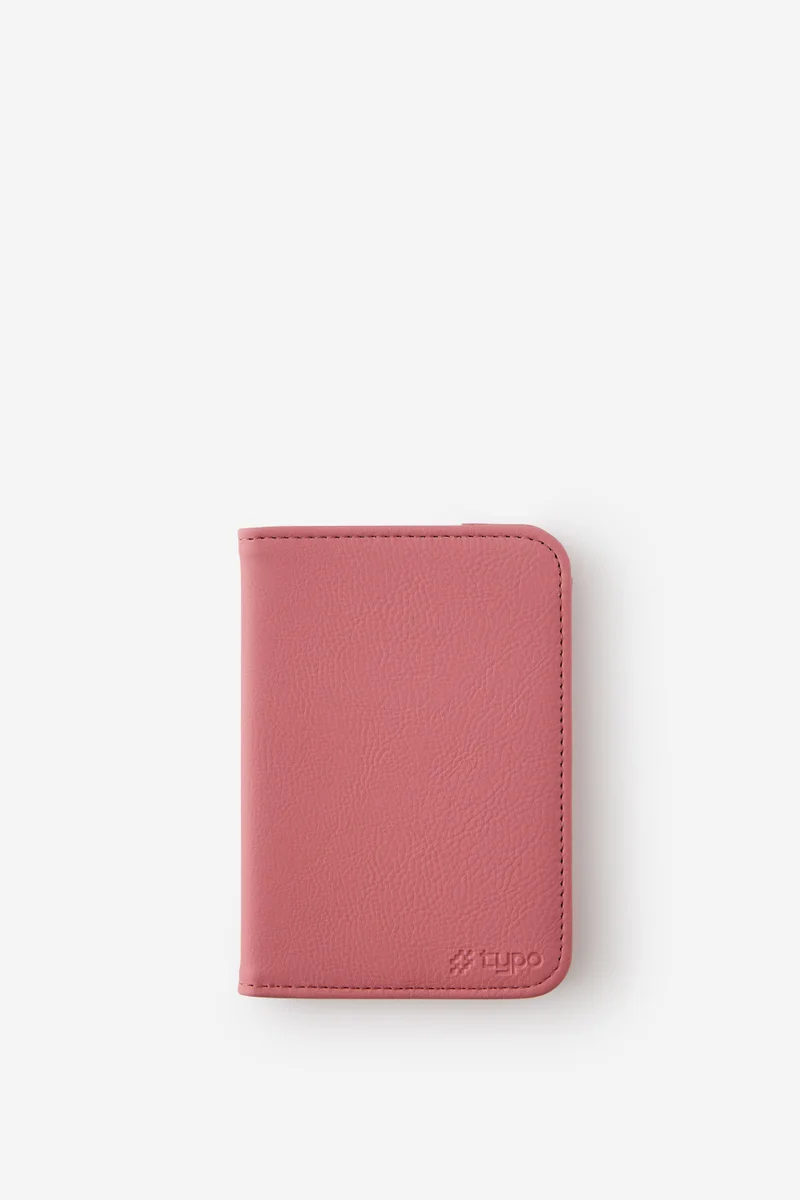 تايبو Passport Holder
