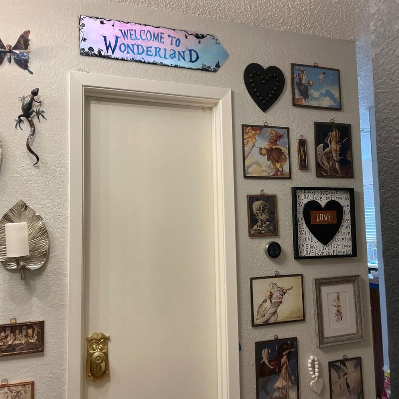 Flinelife Welcome To Wonderland Sign - Image 4
