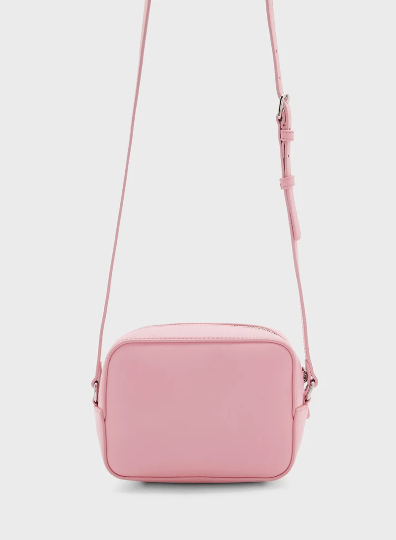 TOMMY JEANS Zip Over Crossbody