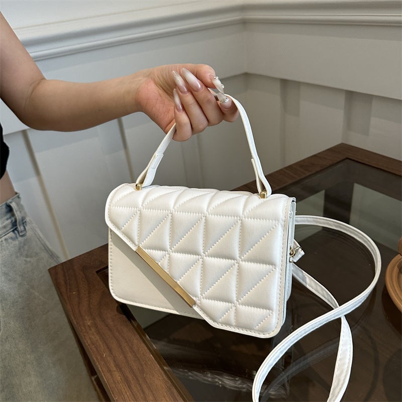 French Style Distinctive Trendy Indentation Bag Women'S New Fashionable Texted Simple Small Square Bag Fashionable Portable Crossbody Bag - Image 2