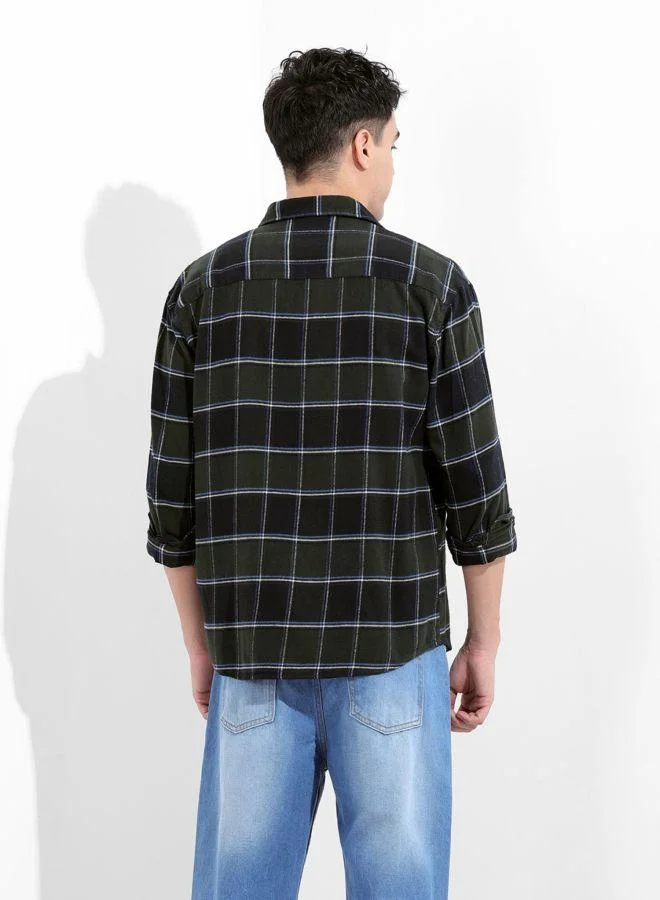 ذا انديان كراج كو Men Relaxed Fit Checked Cutaway Collar Full Sleeves Shirt