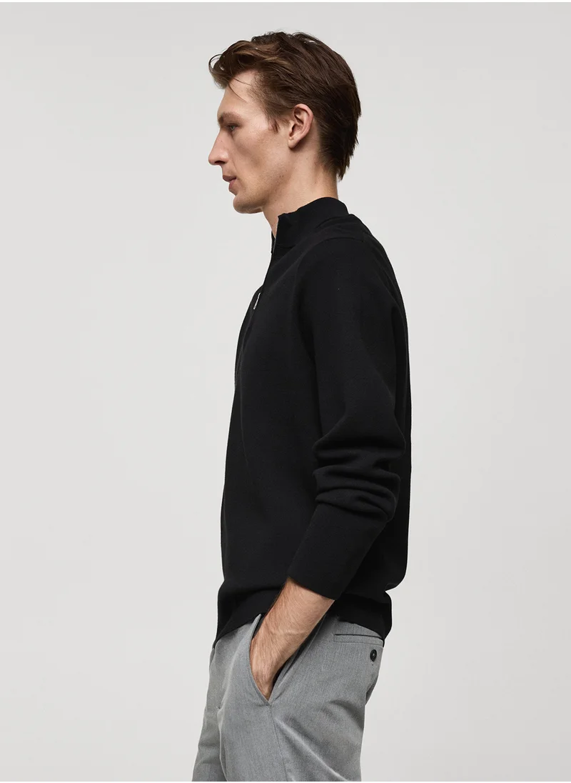 مانجو مان Medium-Knit Sweater With A Funnel Neck And Zip