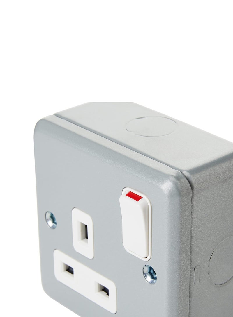 Metal Clad Switch Socket (13Amp) - Image 2