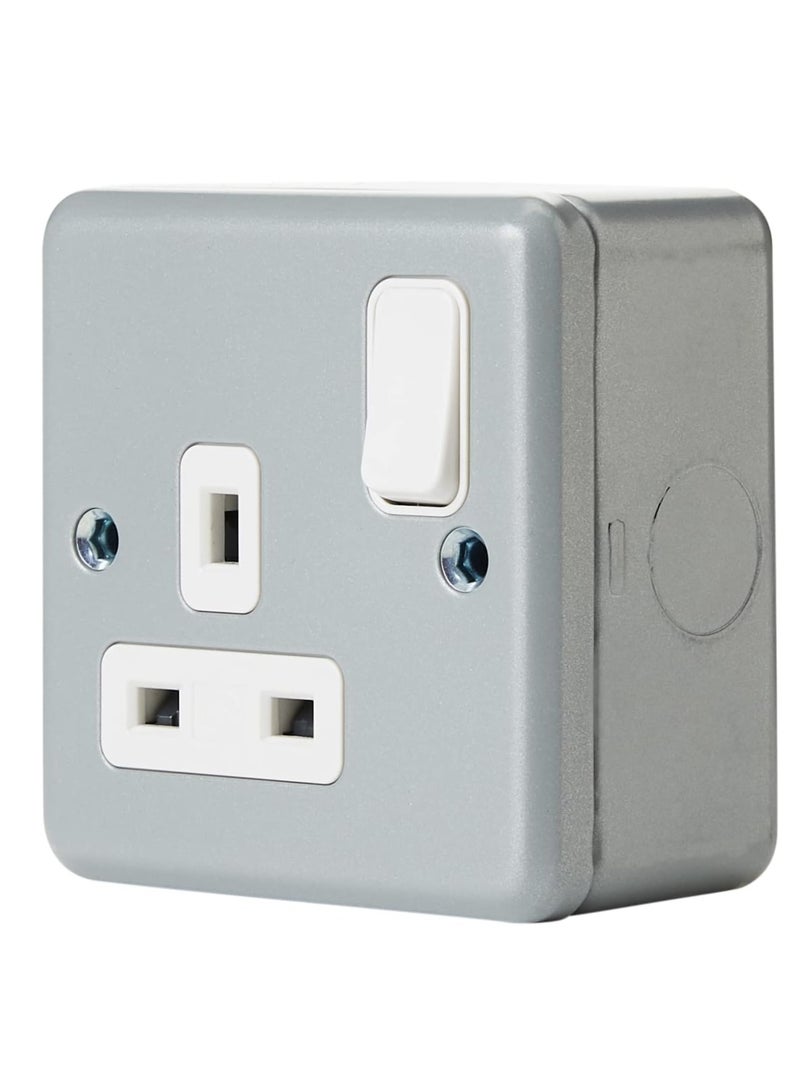 Metal Clad Switch Socket (13Amp) - Image 3