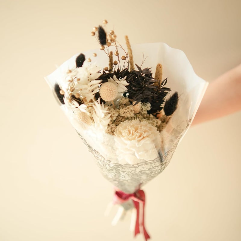 Arte Casa Arte Casa Dried Flower Wednesday Bunch Unique Flower Bunch Black White Decorative Flowers Gift for Special Occasions Ideal for Anniversary Valentine 1 Bunch White Black  - Image 1