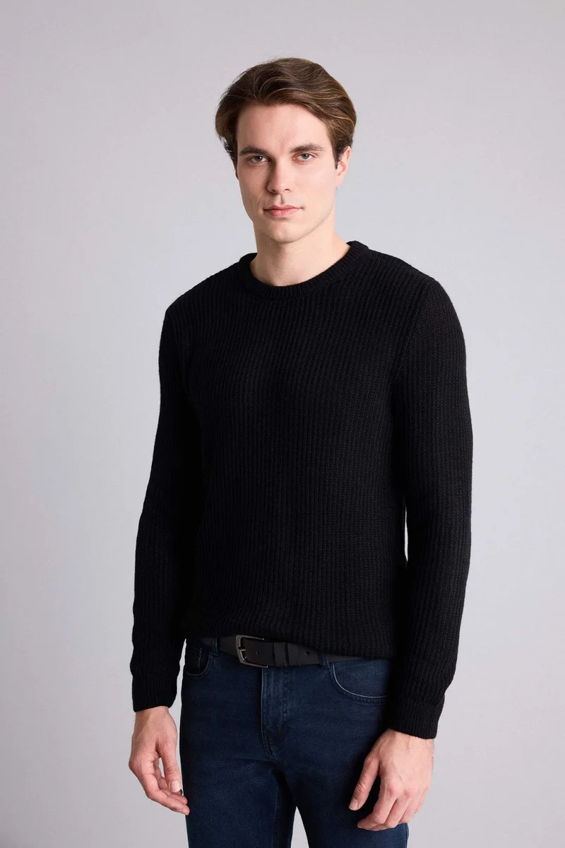 Defacto  Standard Fit Crew Neck Knitwear Pullover for Men | Best Price UAE