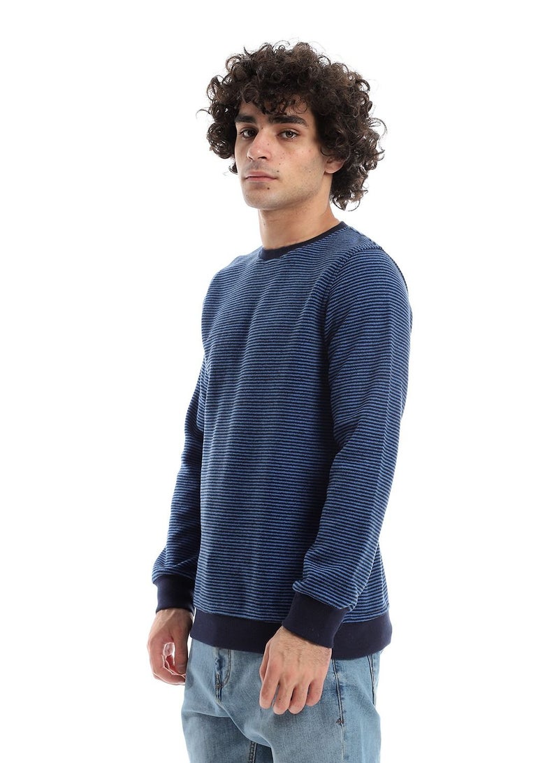 سيزار سويت شيرت رجالي مقلم برقبة دائرية - Image 2