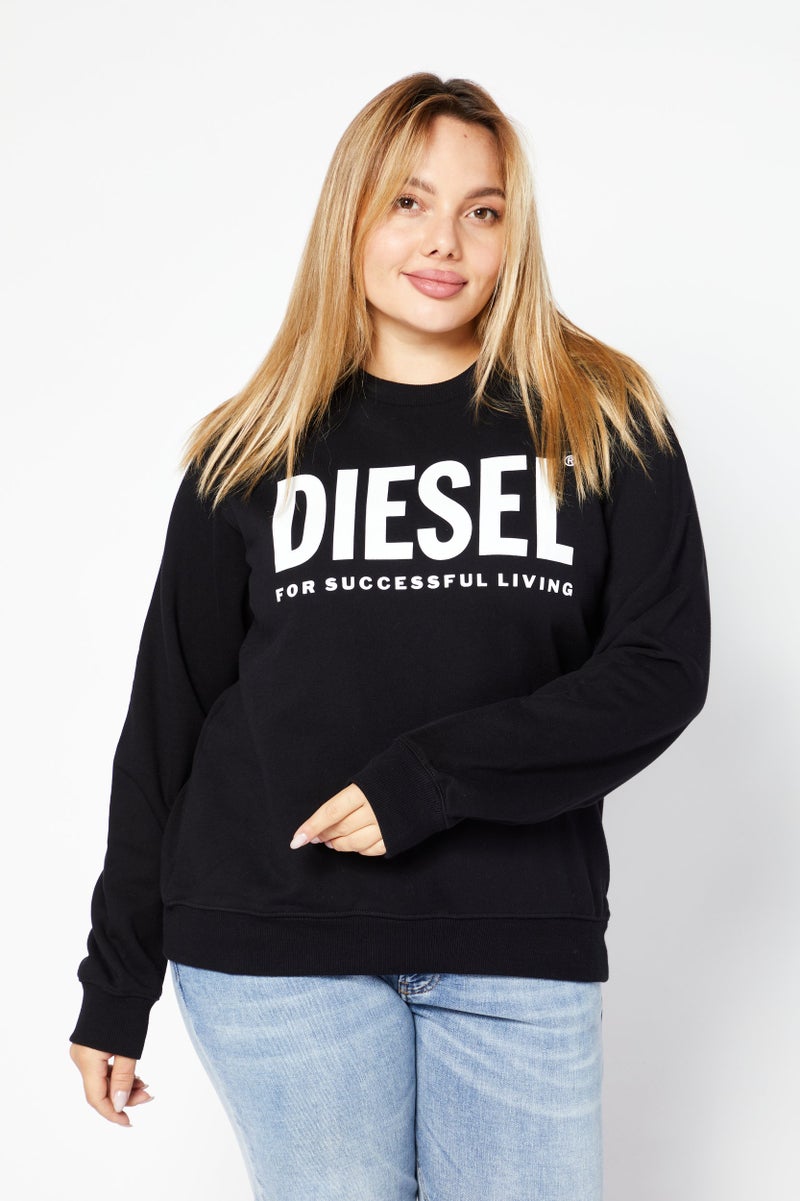 DIESEL سويت شيرت نسائي بأكمام طويلة وياقة دائرية بشعار العلامة التجارية، أسود - Image 1