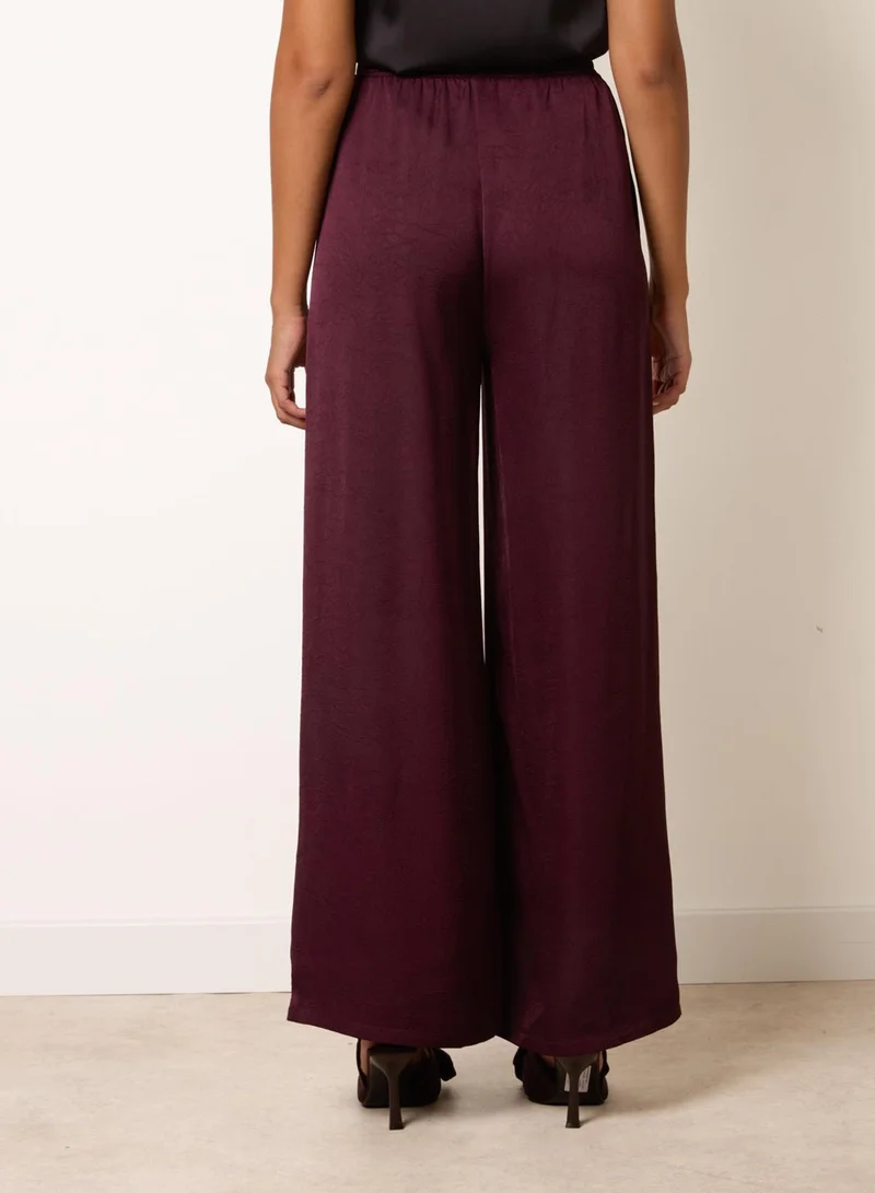 بلو فانيلا High Waist Wide Leg Trousers
