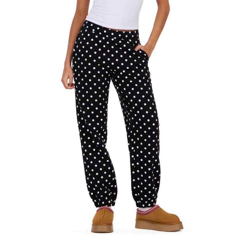 Forever 21 Womenâ€™s Fleece Jogger â€“ Soft Drawstring Sweatpants with Elastic Waist and Cuffs for Everyday Casual Comfort, Black, Medium - Image 1