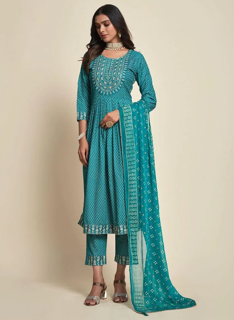 ISHIN Women's Blue And White Rayon Printed Tunic Full Length Casual Regular Fit Kurta Set