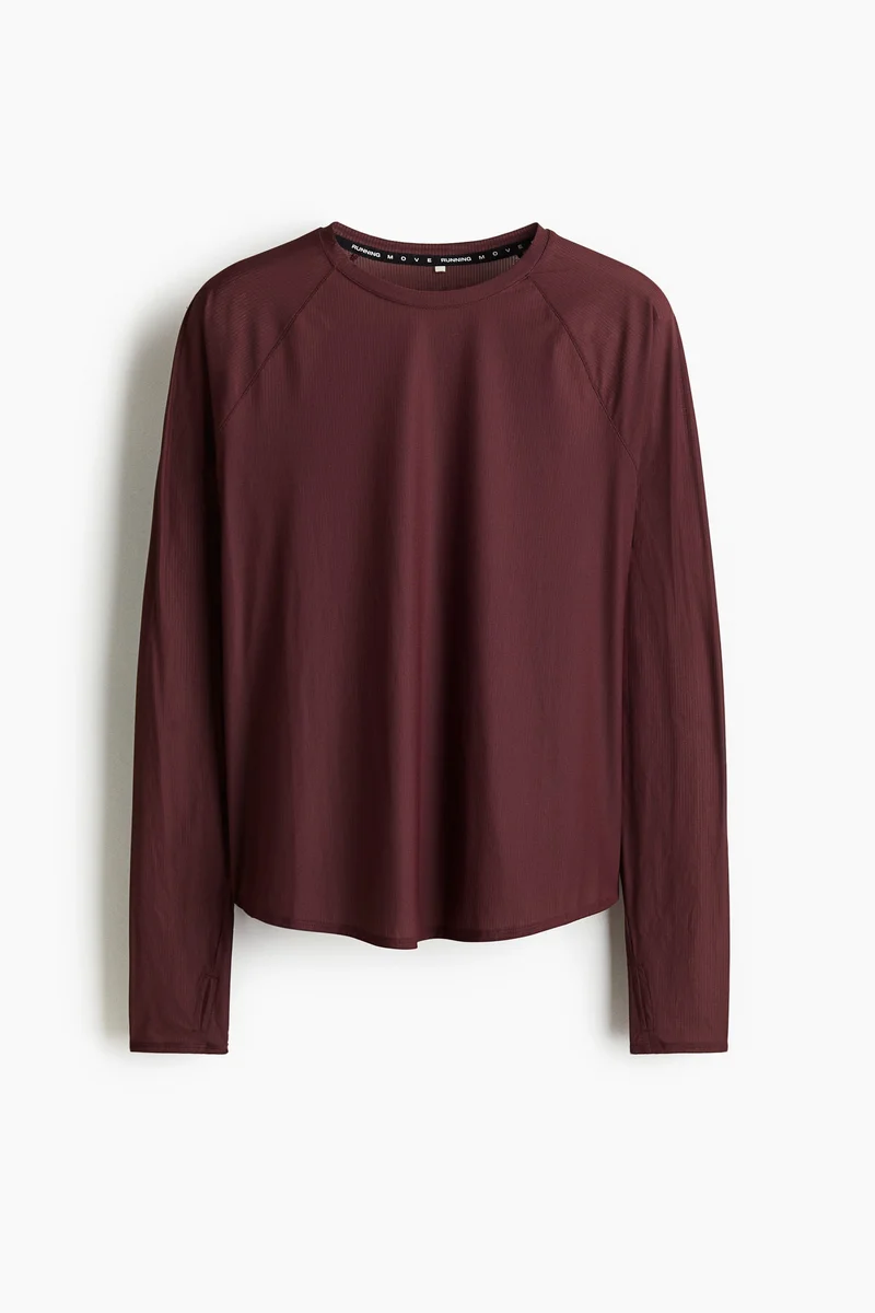 اتش اند ام بلوزة للركض من نسيج دراي موف™