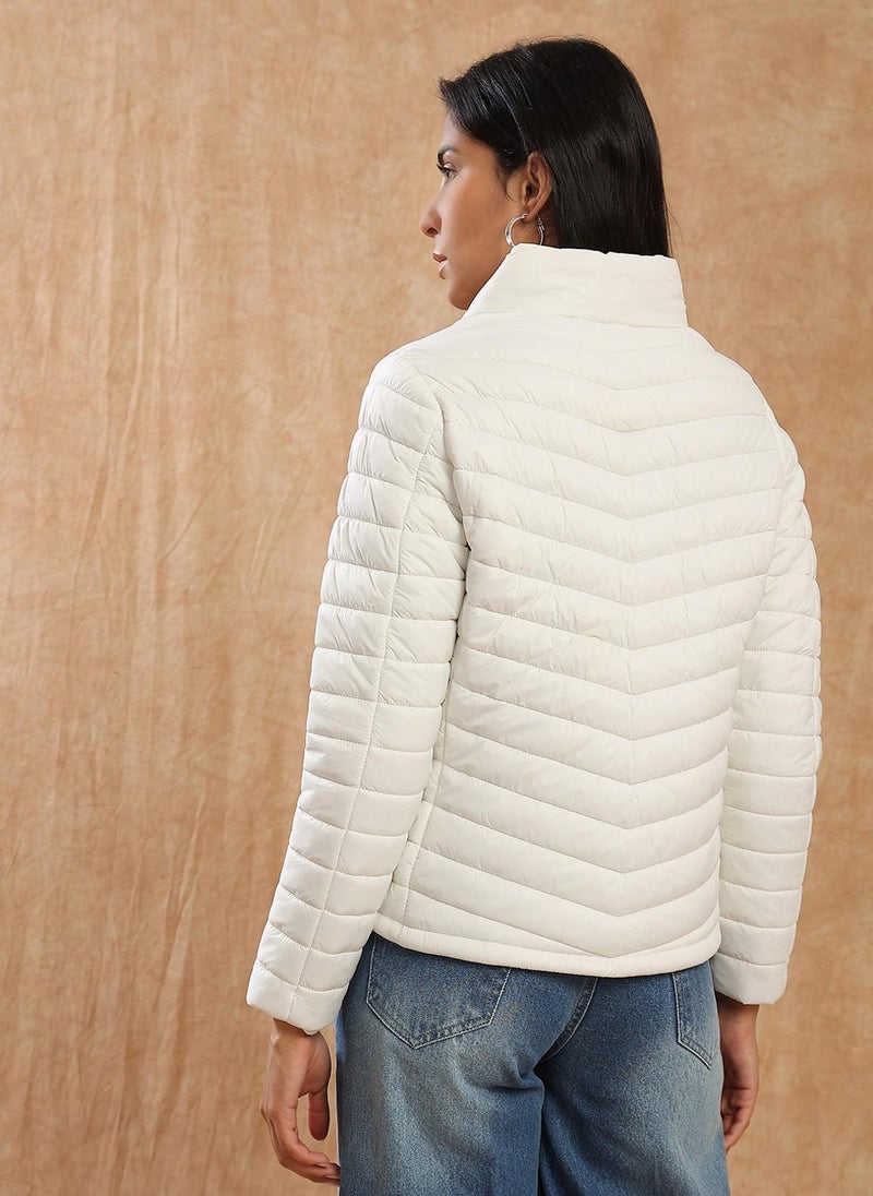 Globus Women White Mock Neck Front Zip 2 Pockets Winter Wear Insulator Puffer Jacket - Image 4