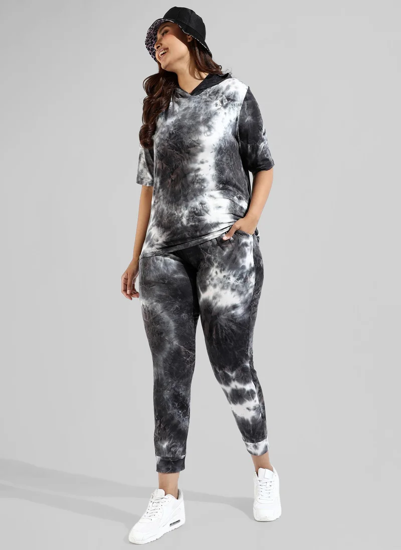 Instafab Plus Tye-Dye Stylish Hooded Co-Ords Set
