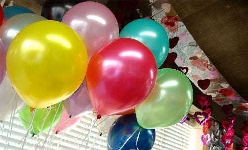 Amit Marketing Metallic Rubber Balloon I for Birthday, Weddings, Engagement, Anniversary Party Decoration I Ideal for Kids and Adult I Party Decor items I Multicolor - Pack of 100 Pcs - Image 4