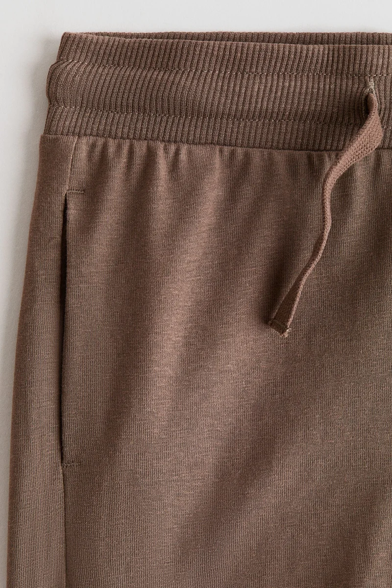 اتش اند ام بنطلون رياضي من الجيرسيه