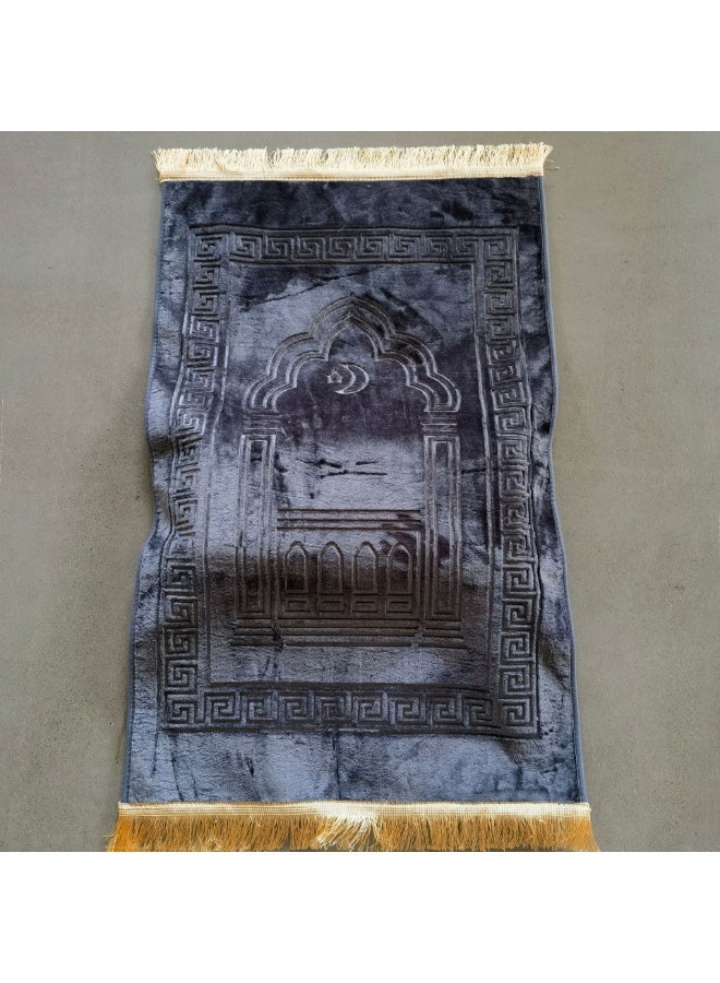 Luxury Islamic Prayer Mat Soft Velvet Carpet with Mosque Arch Design, Non-Slip & Portable – Blue - Image 5