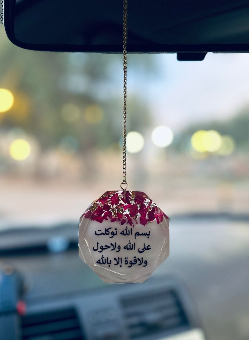 An elegant two-sided car decoration pendant embroidered with gold leaf and dried roses from luxurious resin - Image 4
