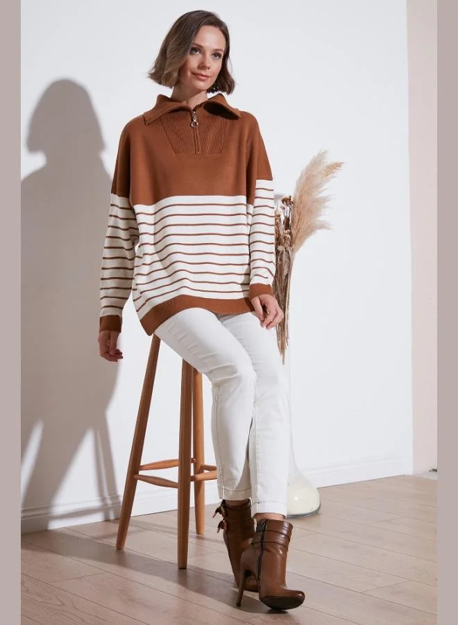 ليلا كنزة نسائية بياقة بسحاب من الأكريليك ليلى