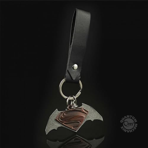 QMx Batman v Superman Friendship Key Chain - Image 4