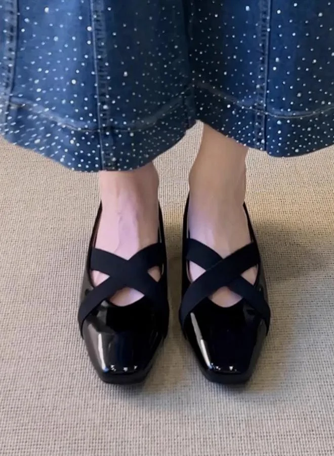 تايك تو حذاء فلات بأشرطة متقاطعة