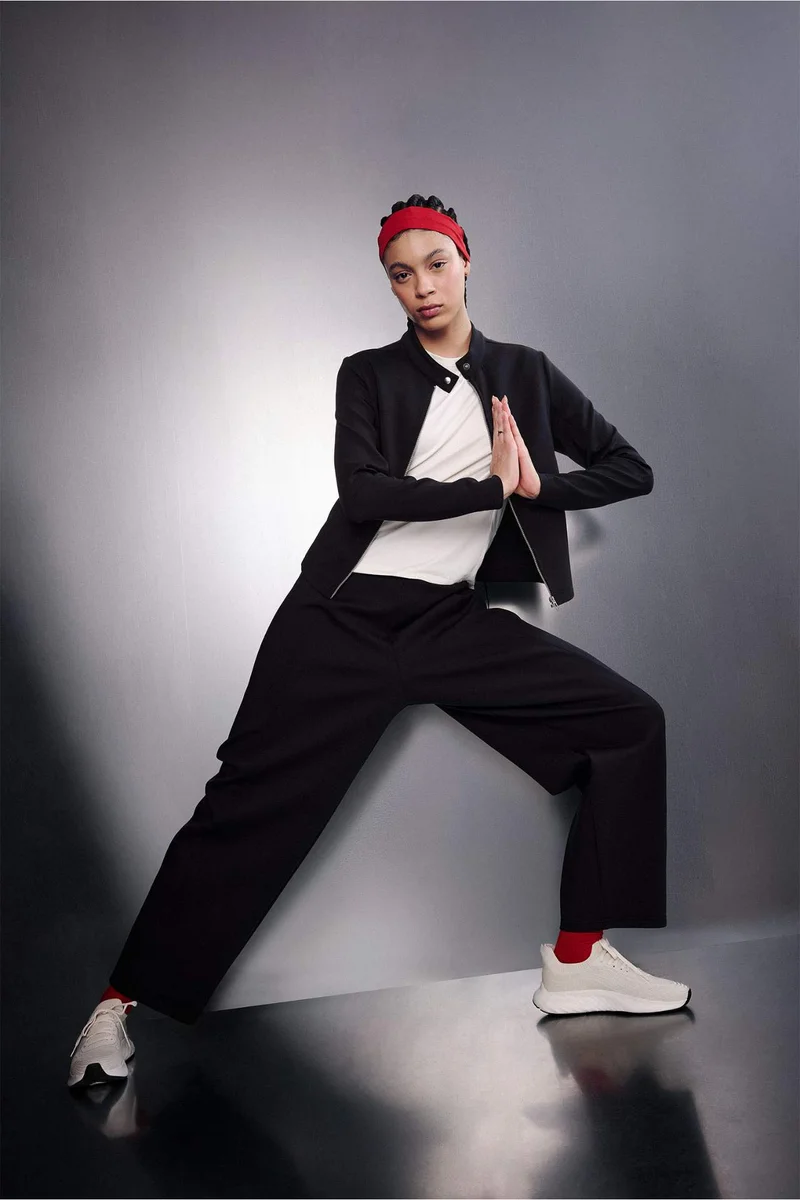 ديفاكتو Standard Fit High Neck Scuba Fabric Cardigan