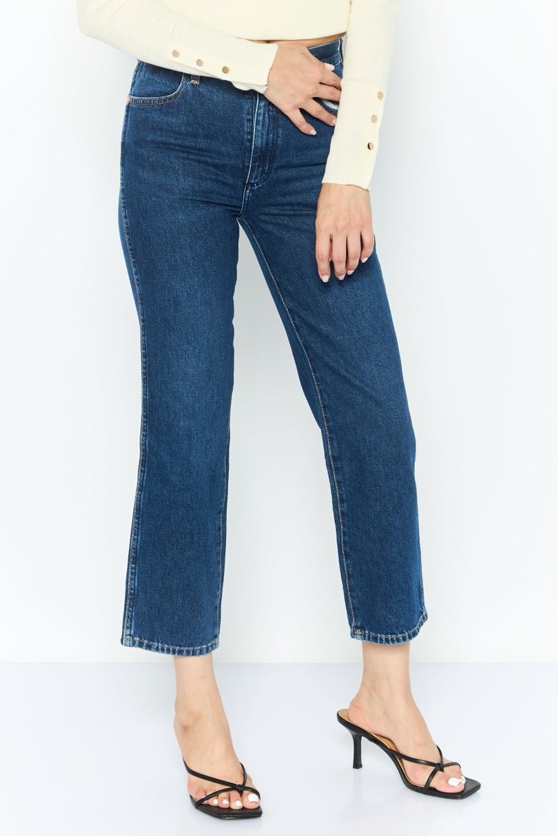 Wrangler Women Regular Fit Straight Leg Jeans, Blue - Image 1