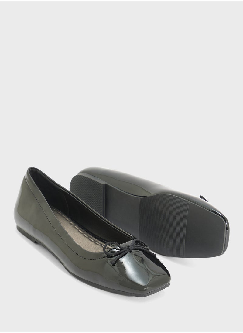 Savannah Collection Everyday Ballerina Flat With Bow  - Image 4
