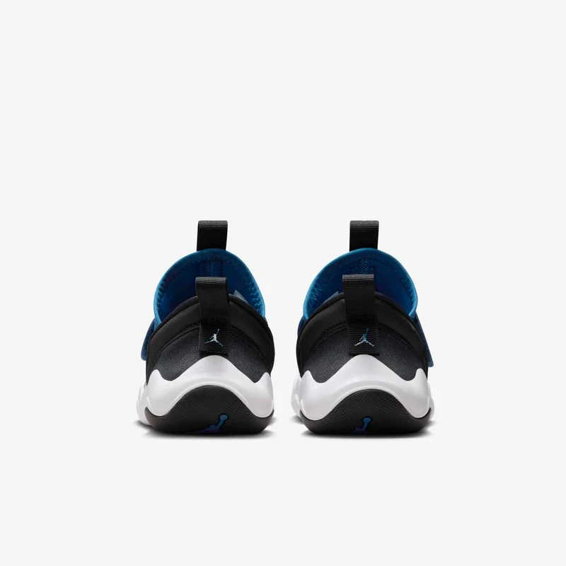 Jordan Kids' 23/7 Shoes