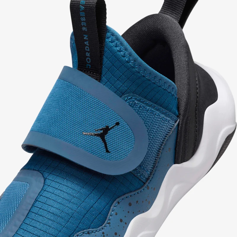 Jordan Kids' 23/7 Shoes