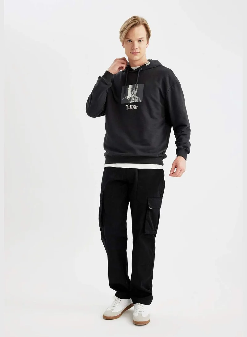 ديفاكتو Boxy Fit Tupac Shakur licensed Long Sleeve Sweatshirt