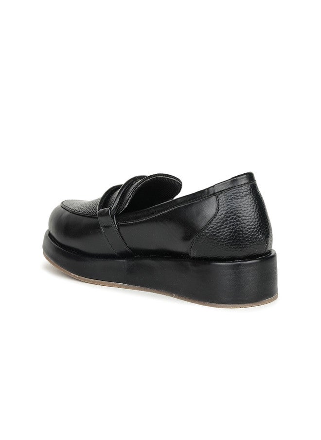 She Zone Black Synthetic Derbys for Women - Image 3
