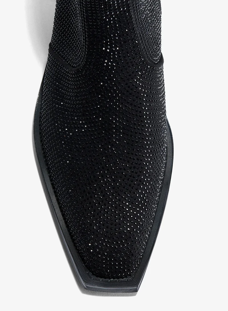 اتش اند ام بووت بكعب عالي مزين بأحجار الراين