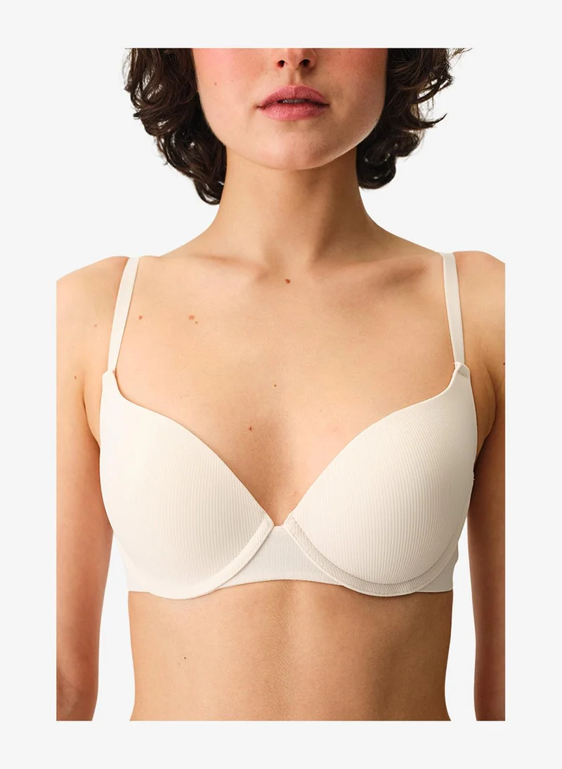 بنتي Women's Pink Full Coverage Padded Underwire Polyamide T-Shirt Bra