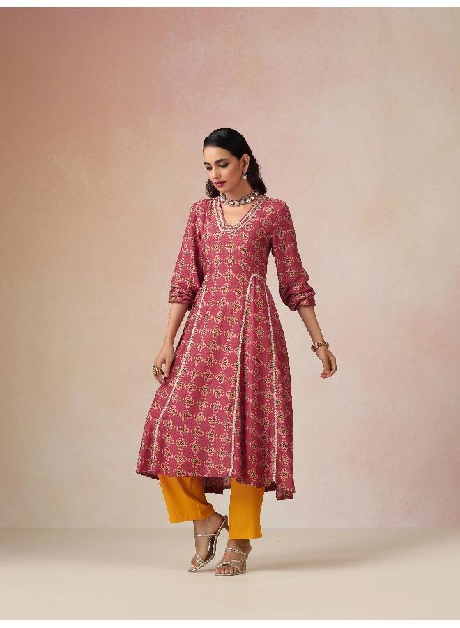 trueBrowns Pink Print Viscose Fit And Flared Kurta Set - Image 3